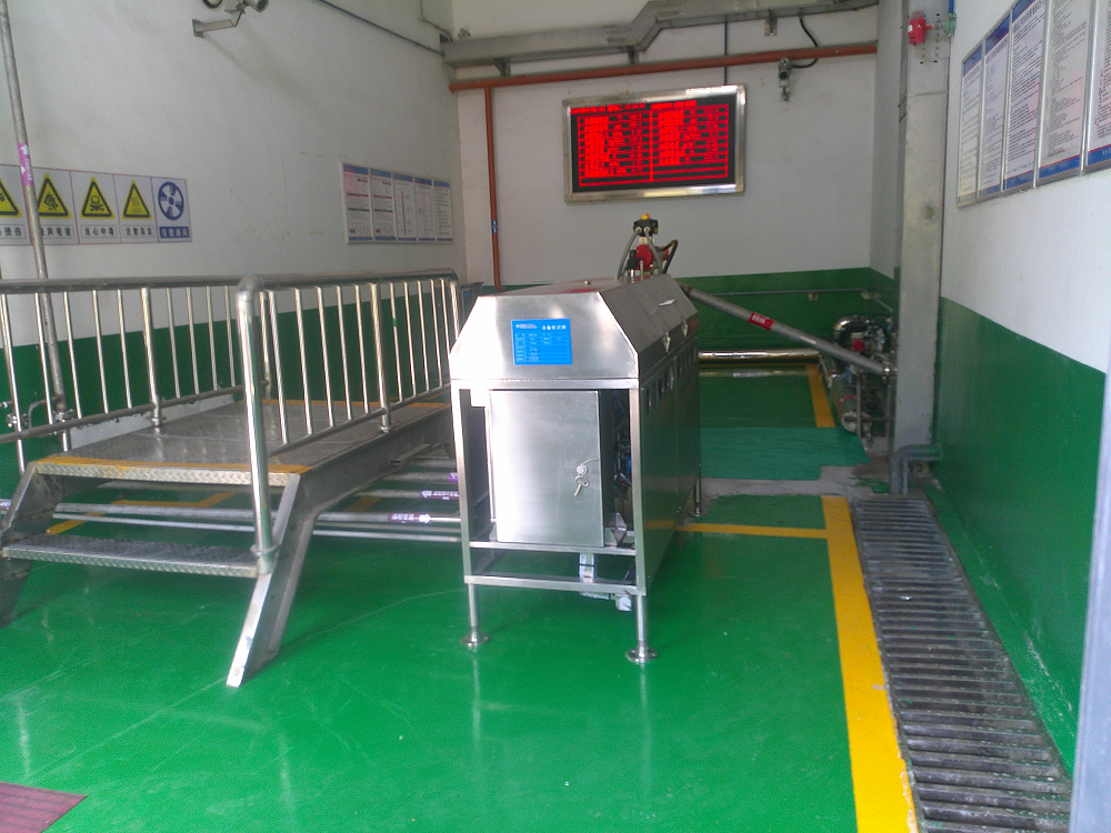 成功机电公司“无‘0类’危险设备无人化粉状乳化炸药生产线工艺技术与装备”通过科技成果鉴定